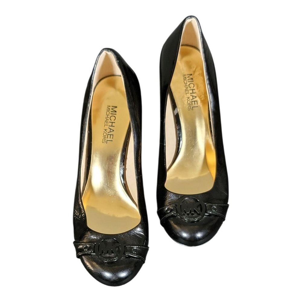 Michael‎ Kors Fulton Mid Pump Sz 7 Black Patent Leather Classic Kitten Heel